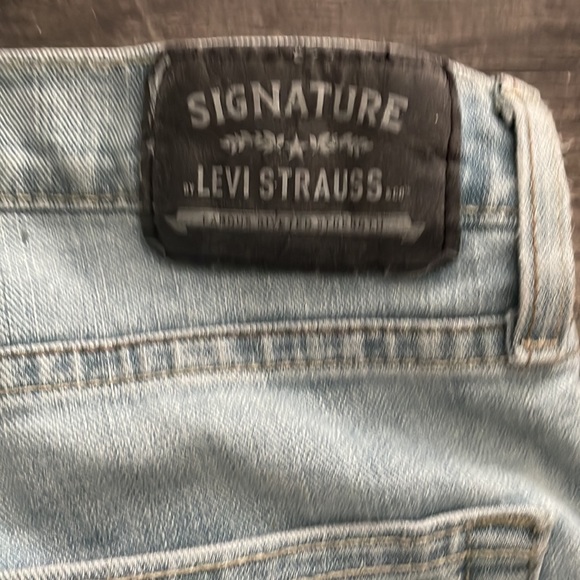 Signature Levi Strauss & Co. 34W 30L Jeans - Picture 5 of 7